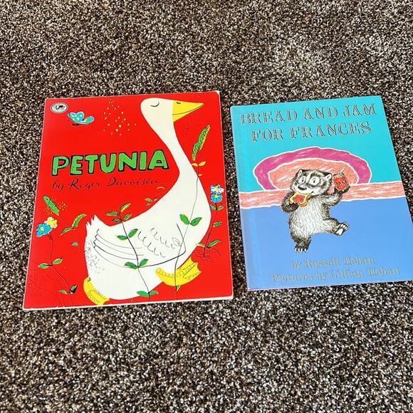 Book Bundle - Lot of 6 girls picture books - Claris in Paris, Angelina, Petunia - Picture 11 of 16